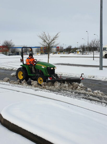 Déneigement et salage par entreprise paysagiste